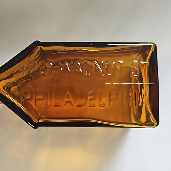 VINTAGE E.C. Booz's Amber Old Cabin Empty Whiskey Glass Bottle With Cork - Picture 3 of 8